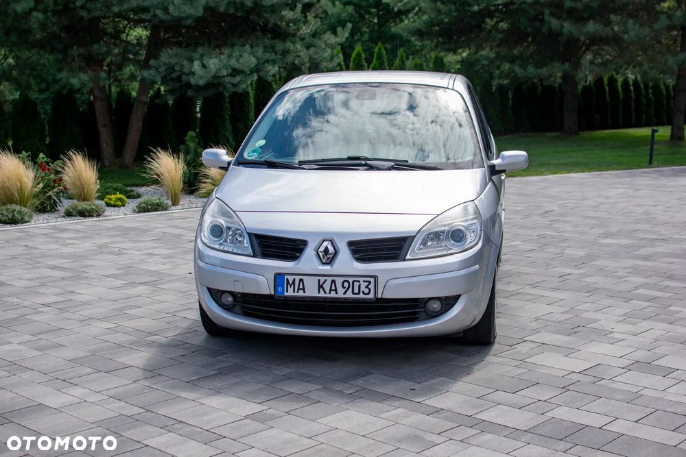 Renault Scenic - 11