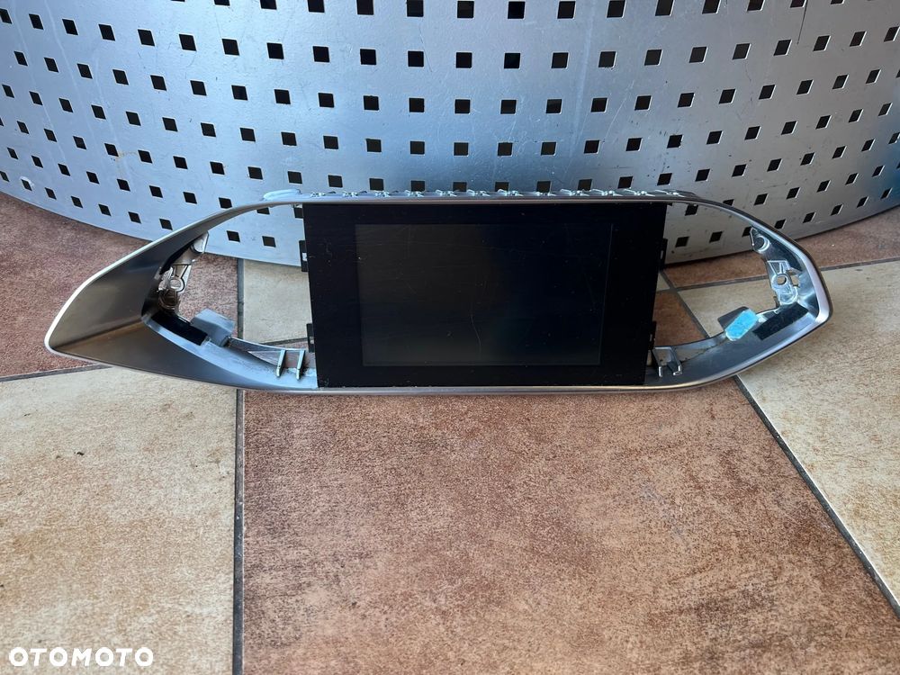 EKRAN MONITOR WYŚWIETLACZ NAWIGACJA PEUGEOT 308 II T9 9808284180 2014 ROK EUROPA