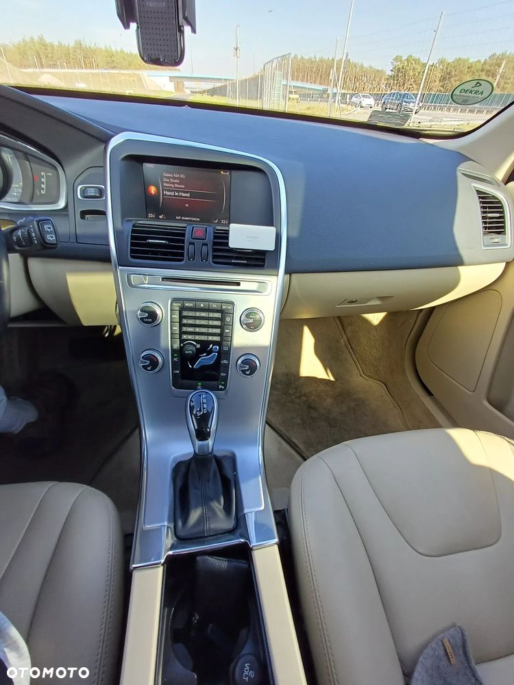 Volvo XC 60 D4 Drive-E Summum - 11