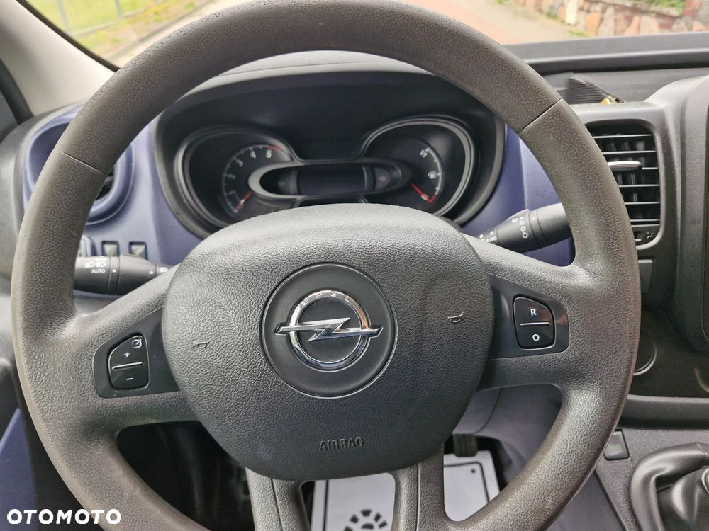 Opel Vivaro - 20