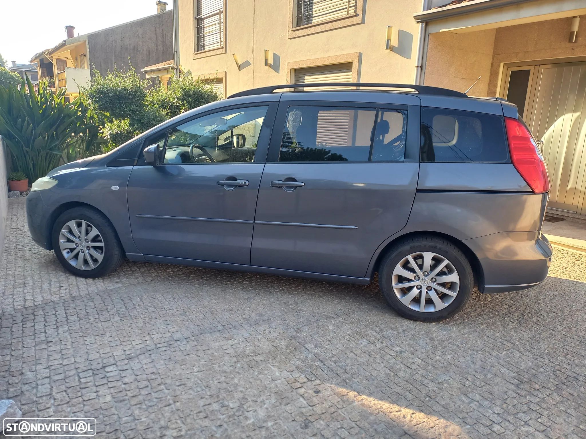 Mazda 5 MZR-CD 2.0 Comfort - 1