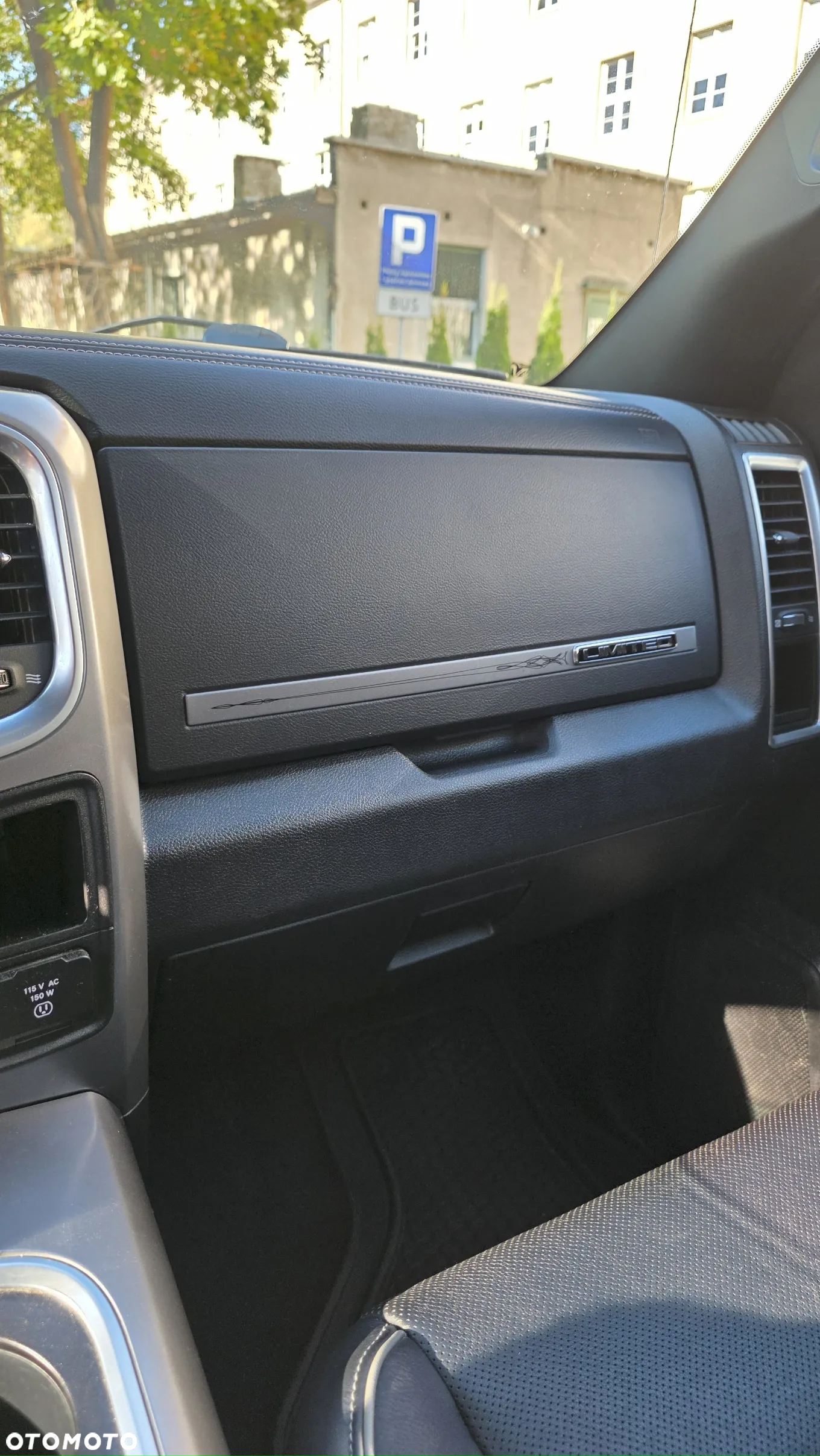 Dodge RAM 1500 5.7 4x4 - 18
