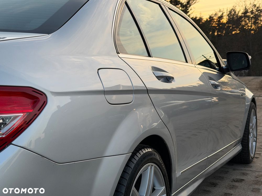 Mercedes-Benz Klasa C - 12