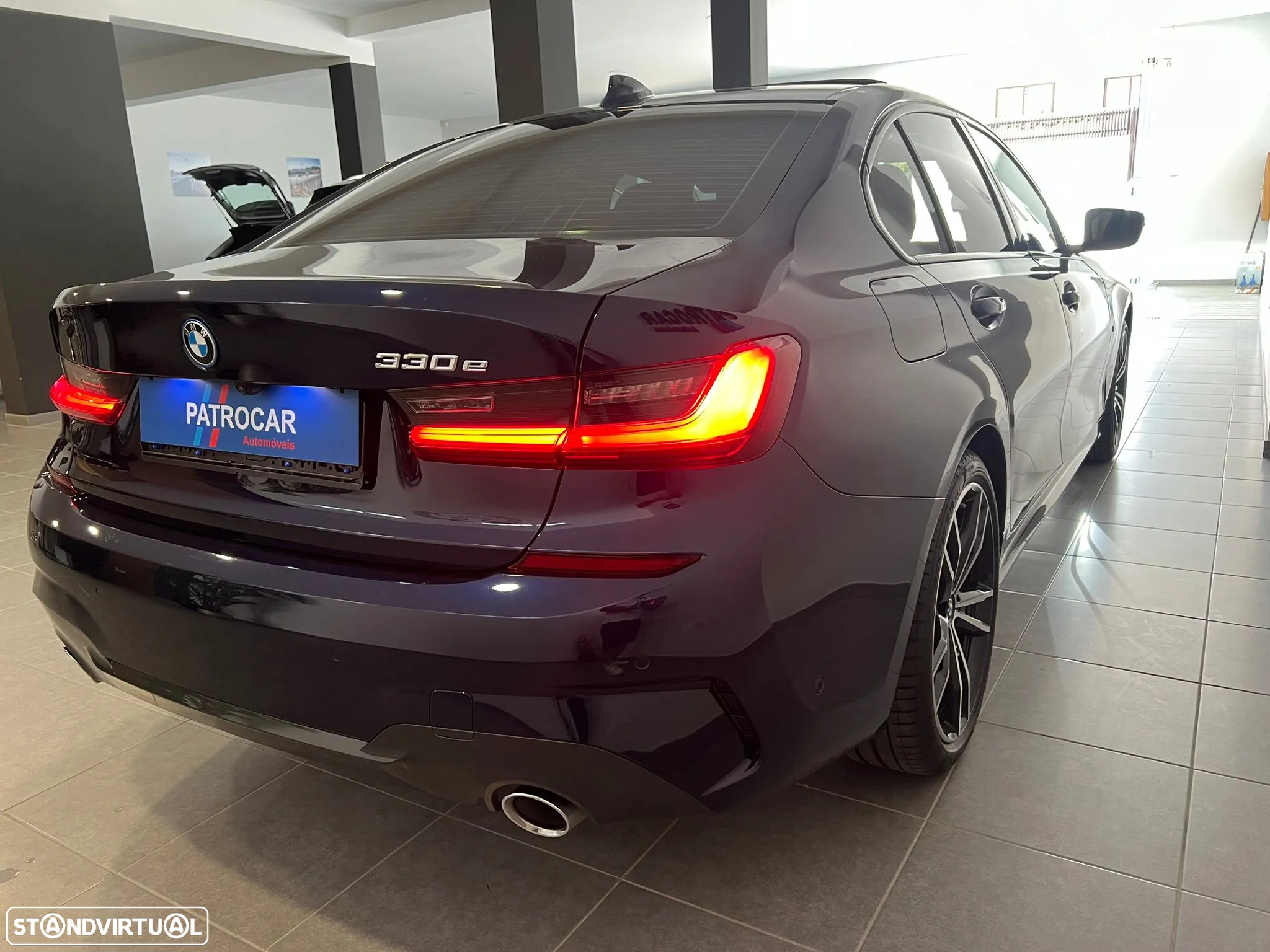 BMW 330 e Pack Desportivo M Auto - 22