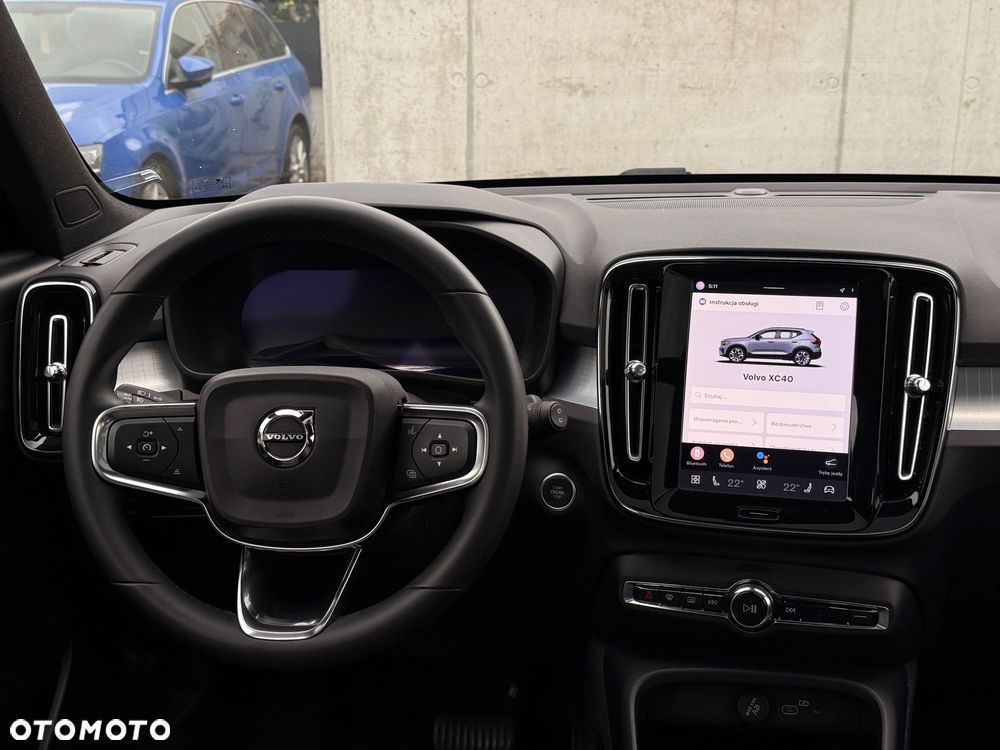 Volvo XC 40 B5 B AWD Momentum Pro - 19