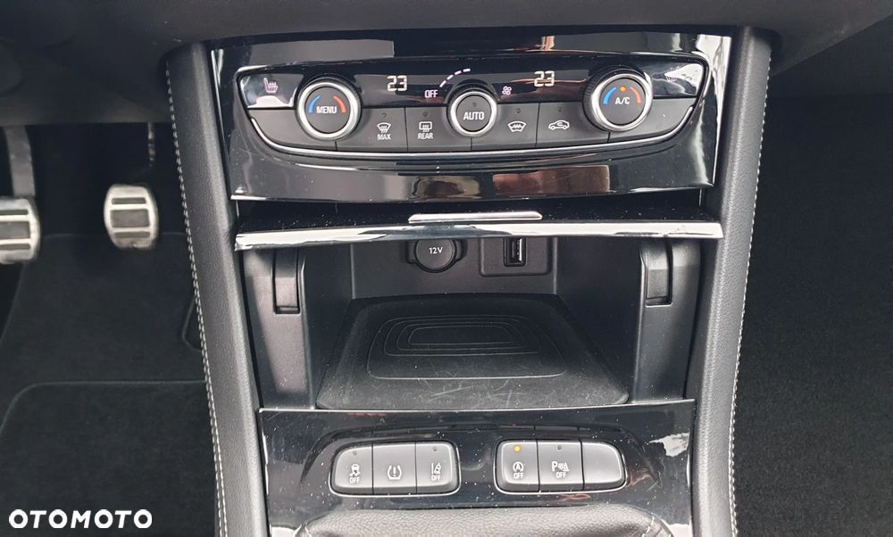 Opel Grandland X 1.2 Start/Stop Color Line - 19