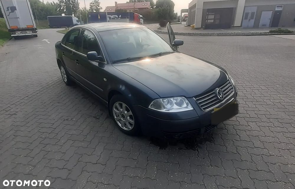 Volkswagen Passat 1.8T Comfortline - 1