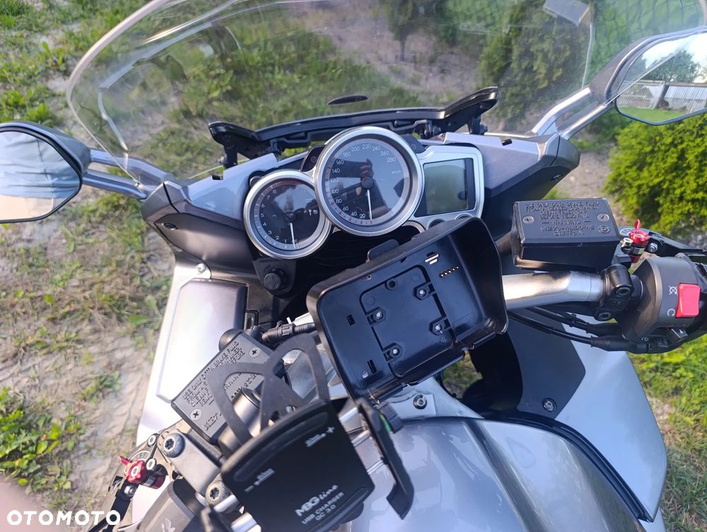 Yamaha FJR - 8