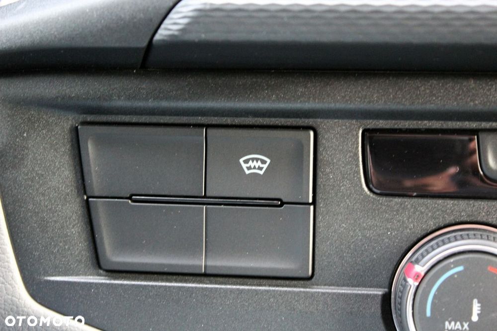 Volkswagen Transporter - 21