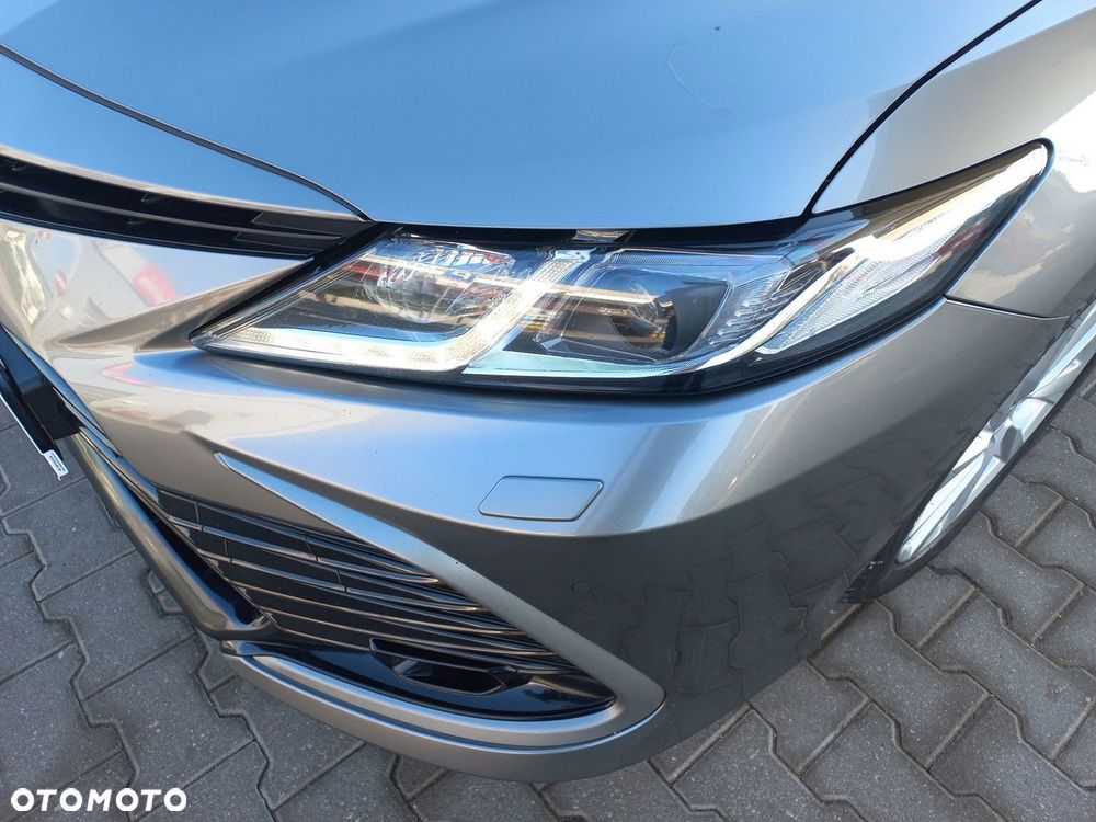 Toyota Camry 2.5 Hybrid Comfort CVT - 25