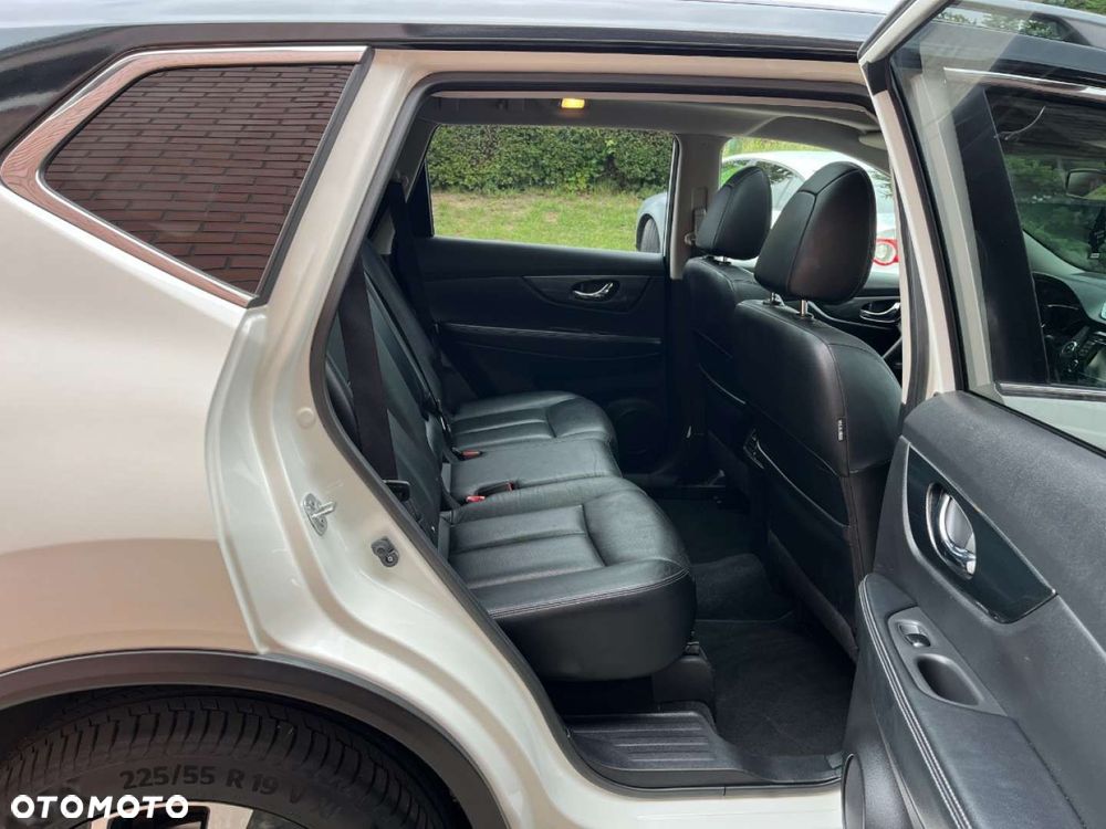 Nissan X-Trail 1.6 DCi Tekna 4WD - 25