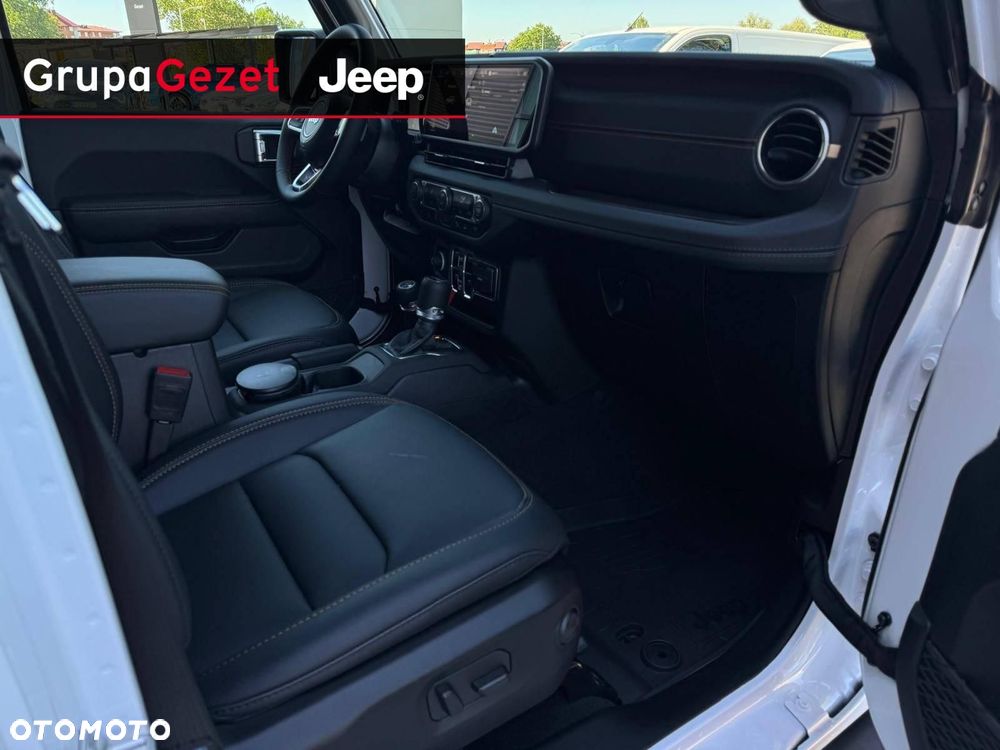 Jeep Wrangler - 6