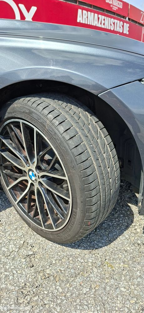 BMW 318 d Sport Line - 2
