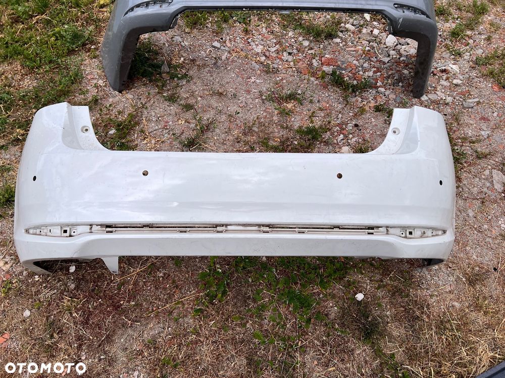 ZDERZAK TYŁ TOYOTA AVENSIS T27 LIFT 2016-2018 SEDAN