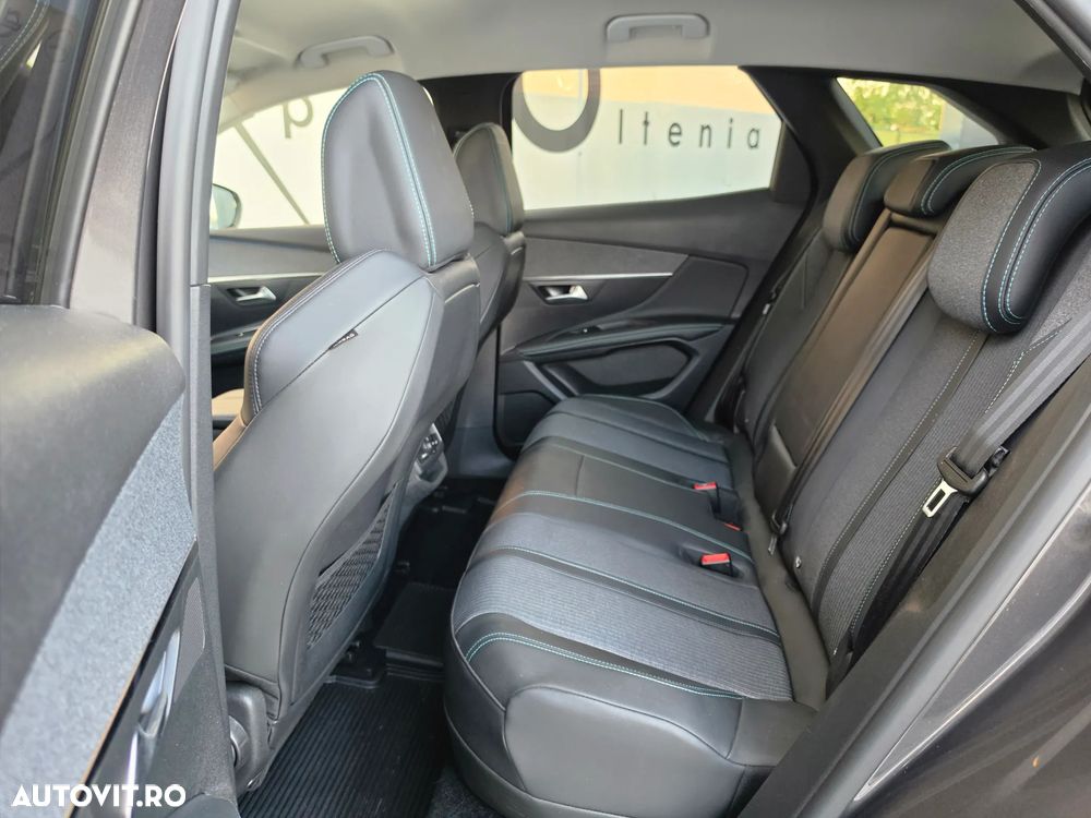Peugeot 3008 PHEV 180 EAT8 Allure Pack - 11