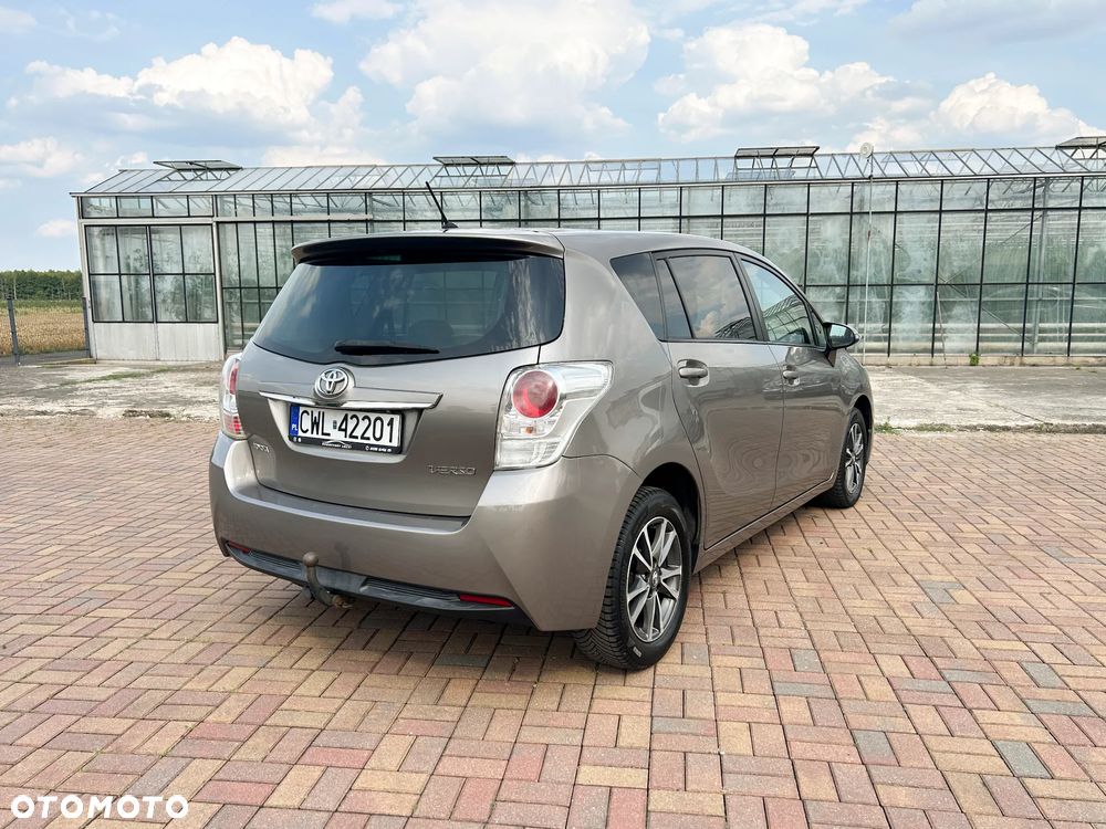 Toyota Verso 1.8 Multidrive Edition - 4