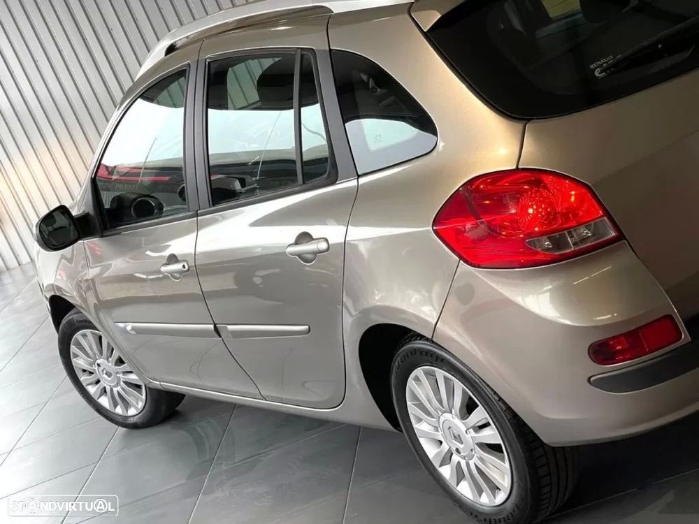 Renault Clio Break 1.2 16V Confort - 9