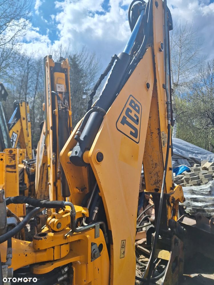 JCB - 4