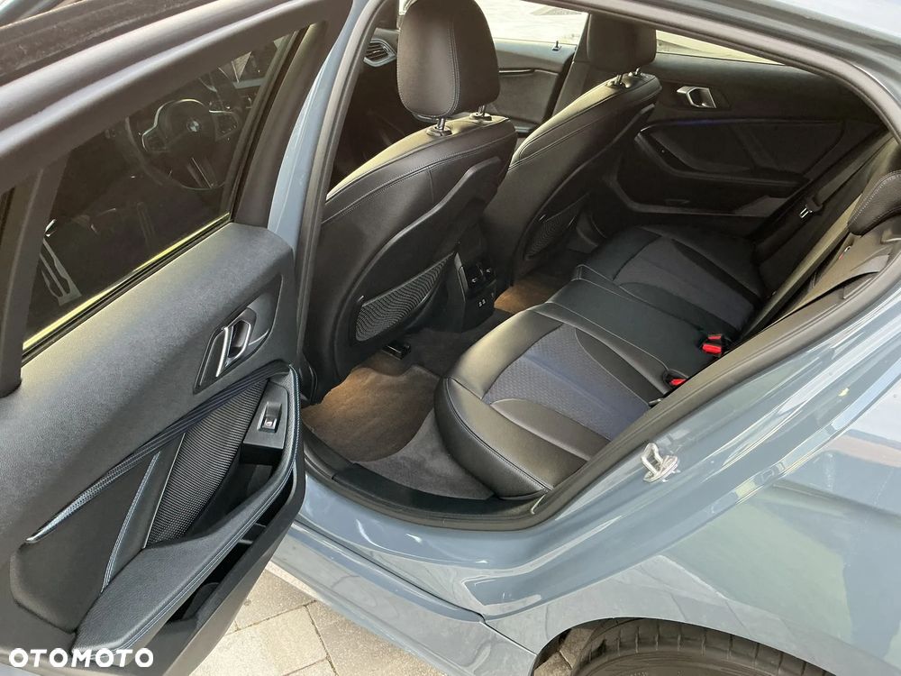 BMW Seria 1 - 17