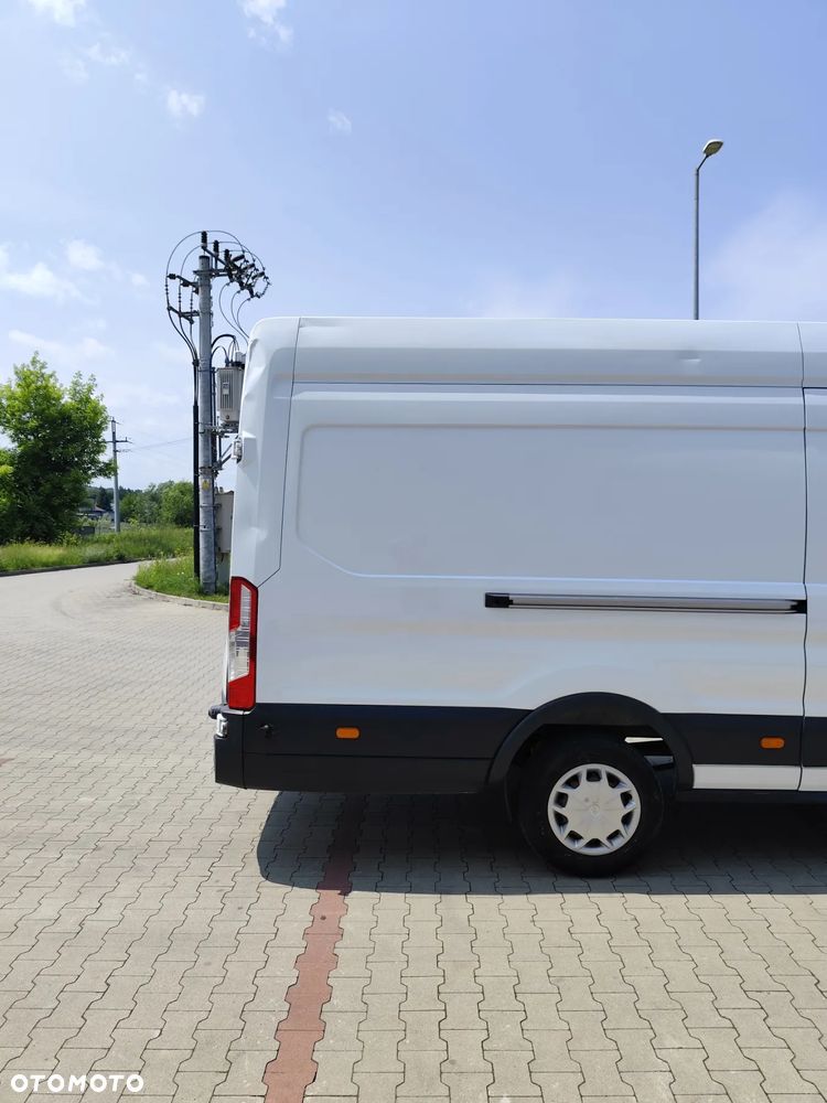 Ford Transit - 23