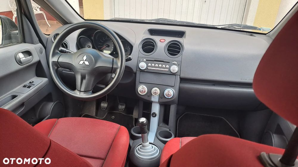 Mitsubishi Colt - 7
