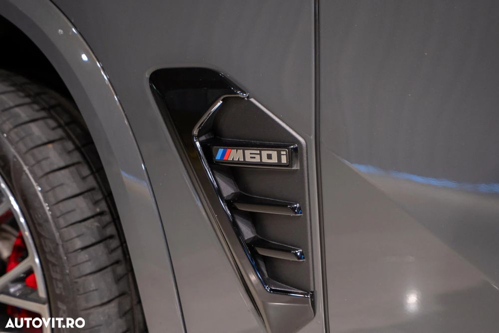 BMW X5 M M60i xDrive AT MHEV - 13