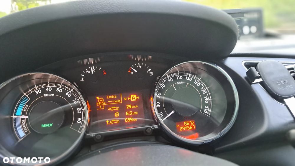 Peugeot 3008 Hybrid4 - 11