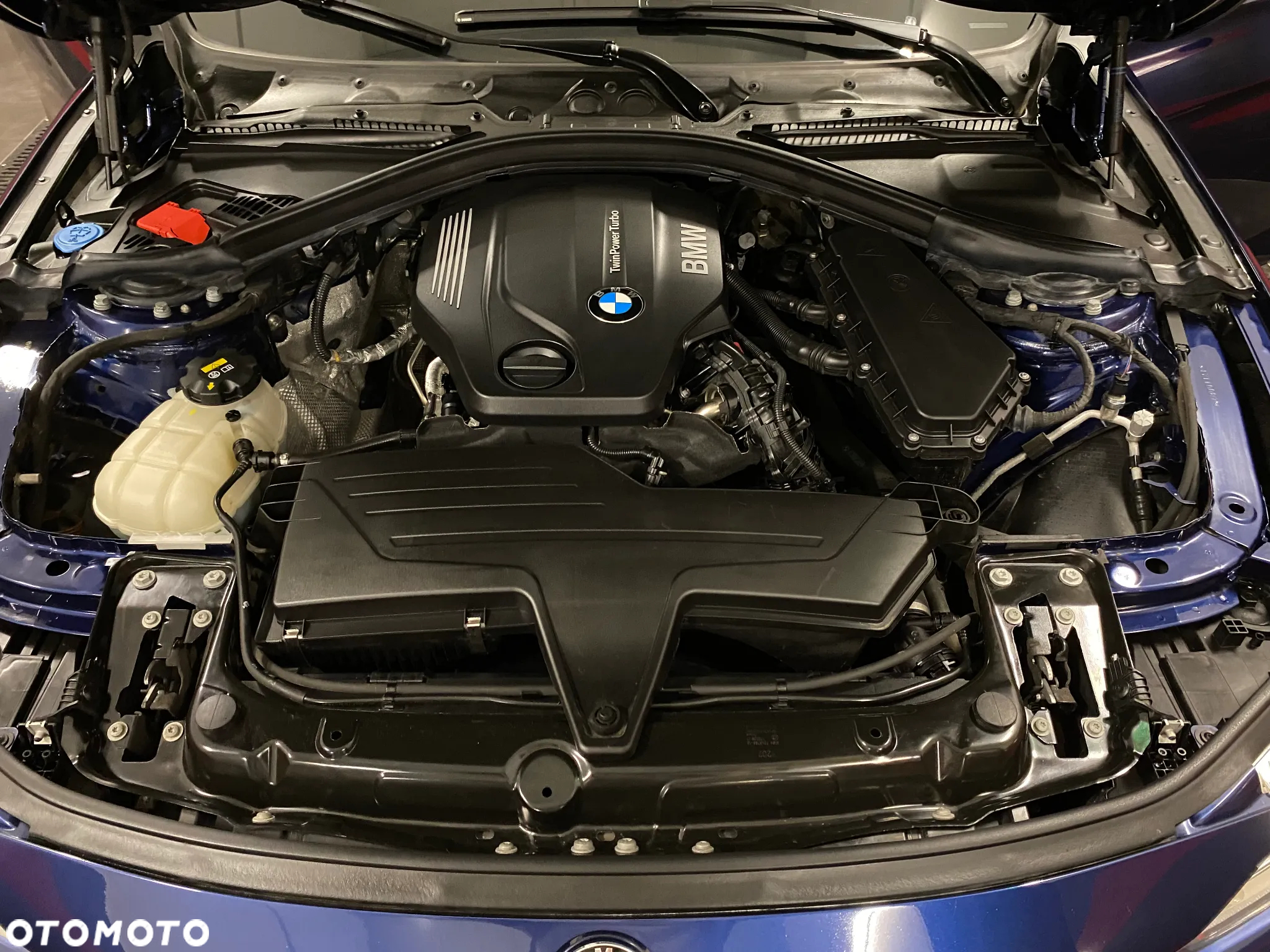 BMW Seria 3 318d Touring - 20