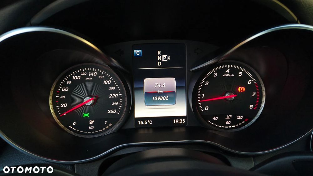 Mercedes-Benz Klasa C 200 7G-TRONIC Exclusive - 31