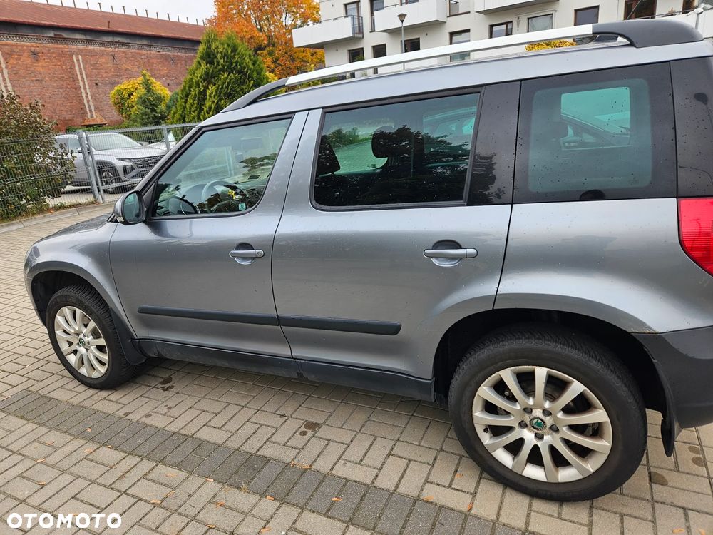 Skoda Yeti 2011 photo 2