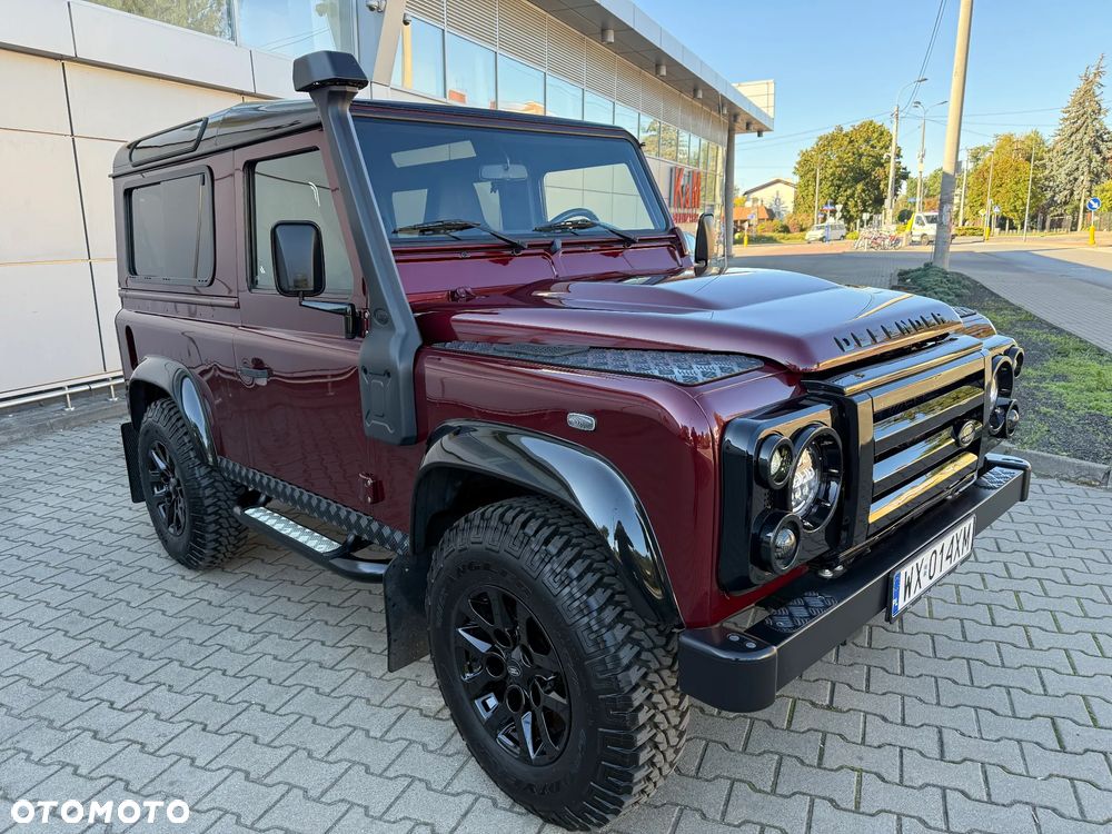 Land Rover Defender - 2