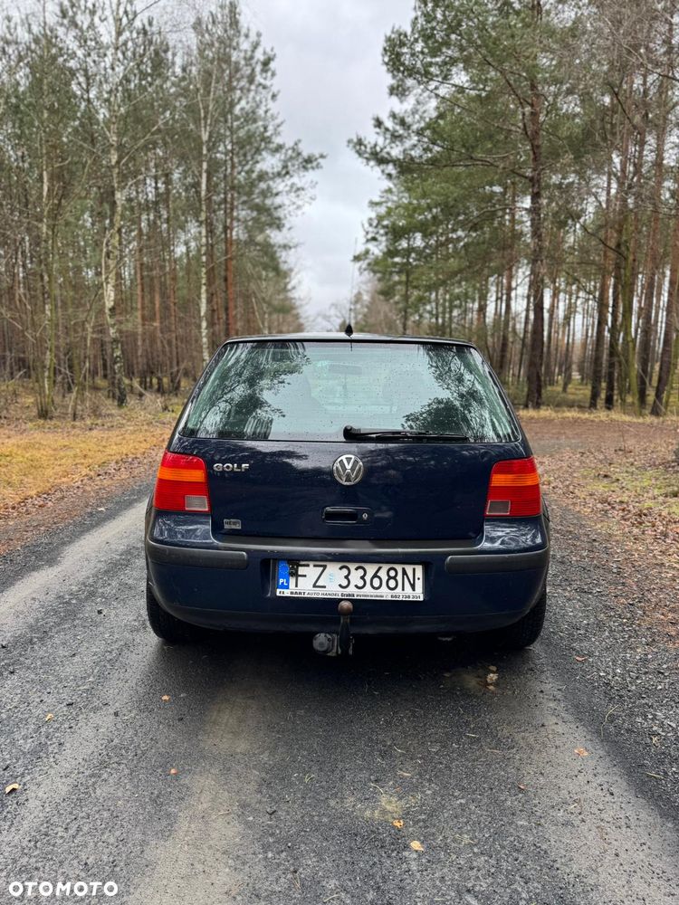 Volkswagen Golf 1.4 Q - 8