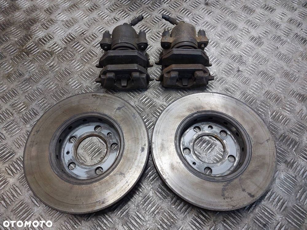 TARCZE HAMULCOWE PRZÓD + KLOCKI + ZACISKI SEAT IBIZA III 1.9 TDI - 4