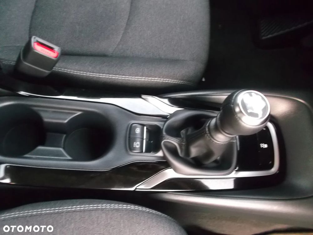 Toyota Corolla 1.5 Comfort - 23