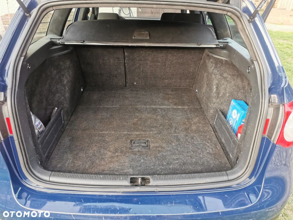 Volkswagen Passat 1.9 TDI Trendline - 8