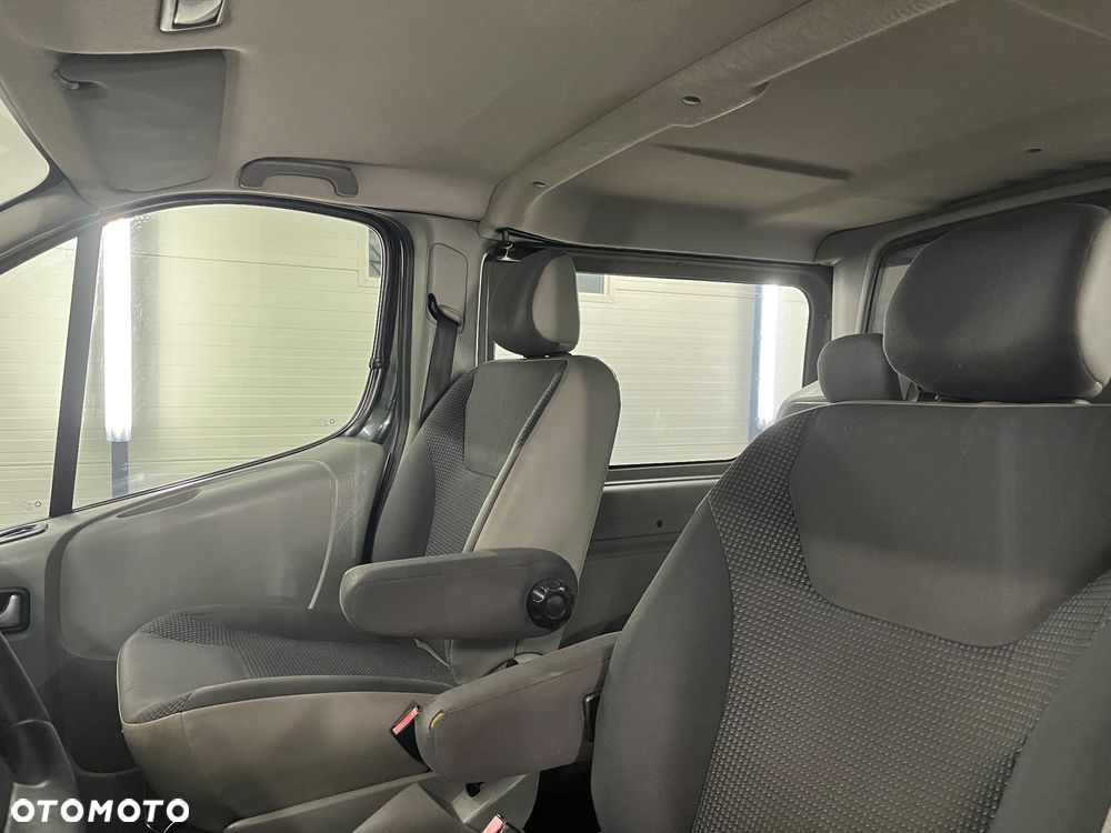 Opel Vivaro - 15