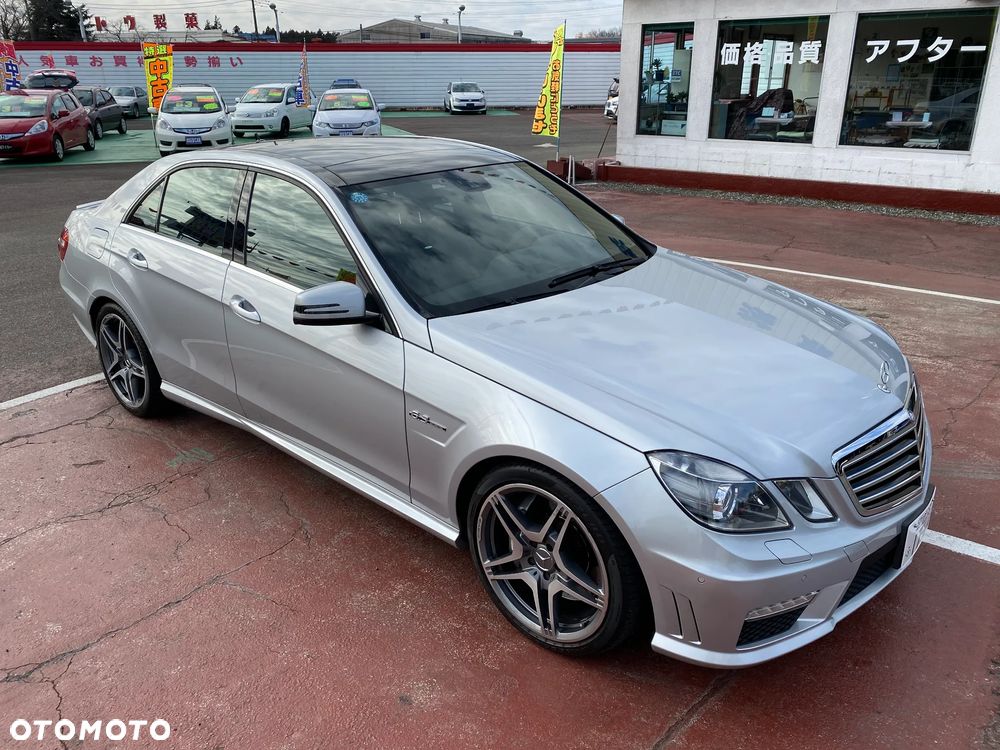 Mercedes-Benz Klasa E 63 AMG AMG Speedshift 7G-MCT - 2