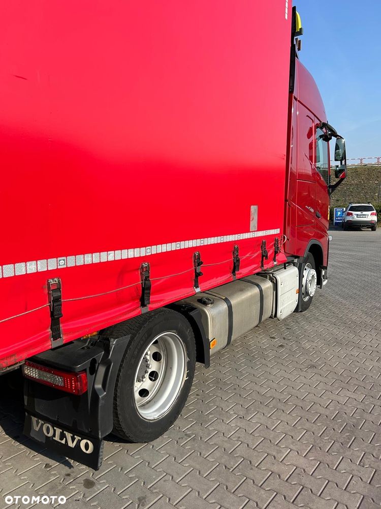 Volvo FH Low Deck MEGA - 3