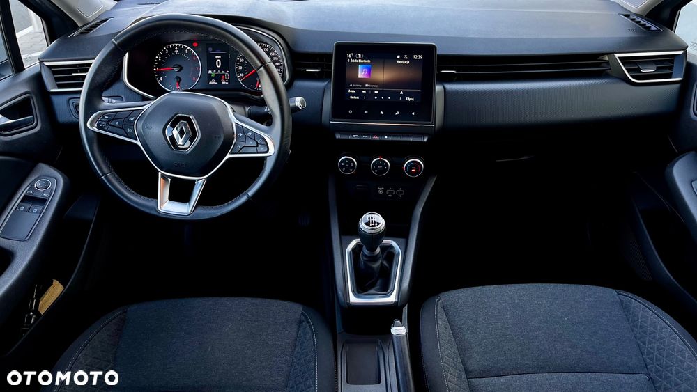Renault Clio - 15