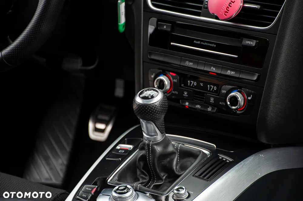 Audi A4 Avant 2.0 TDI DPF clean diesel S line Sportpaket - 21