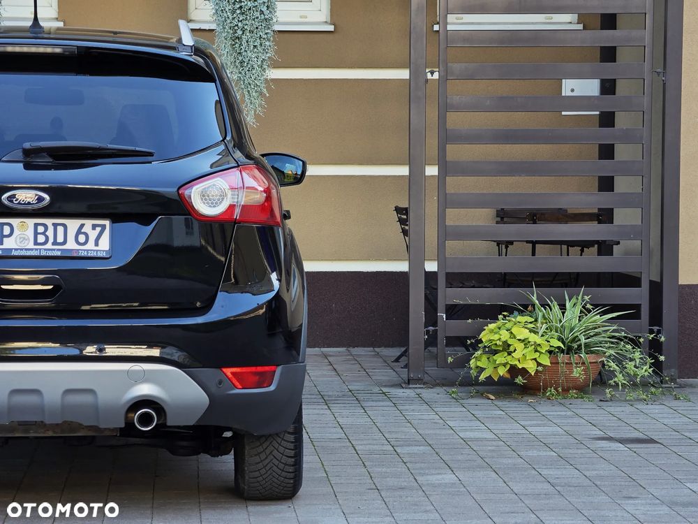 Ford Kuga 2.0 TDCi 4x4 Titanium - 36