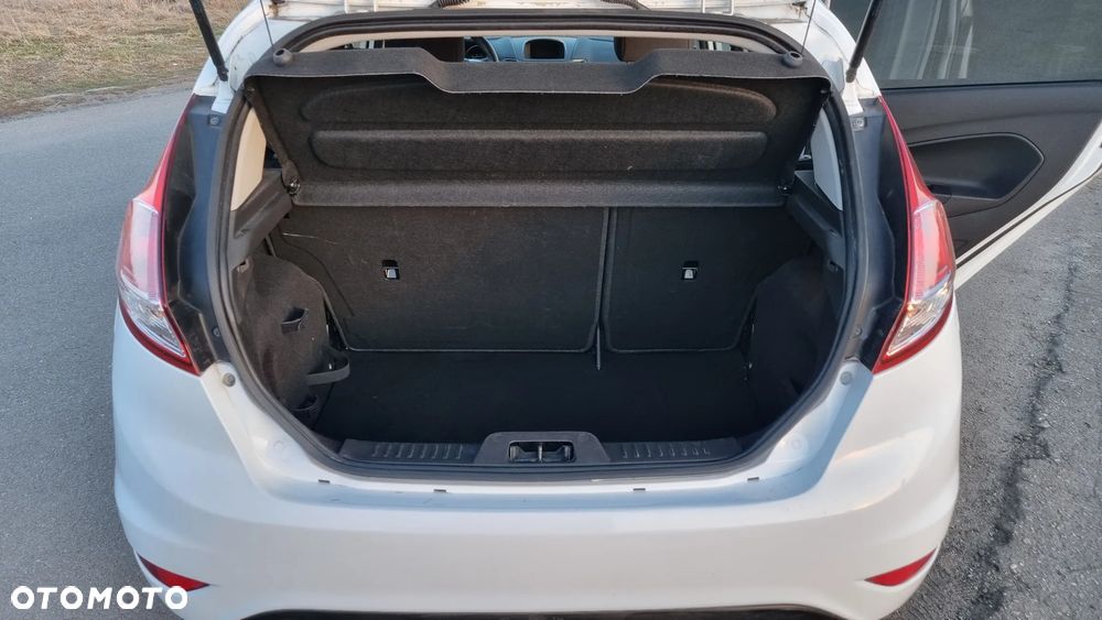 Ford Fiesta - 16