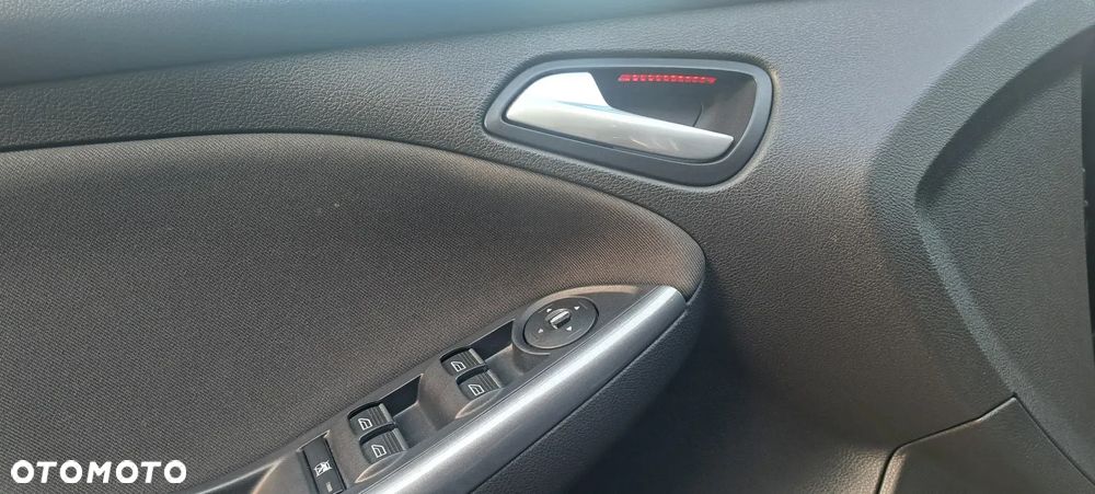 Ford Focus 1.6 EcoBoost Titanium - 9