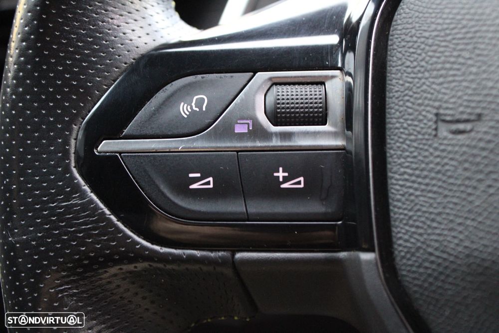 peugeot 2008 ver-1-5-bluehdi-allure-pack-eat8 - 13