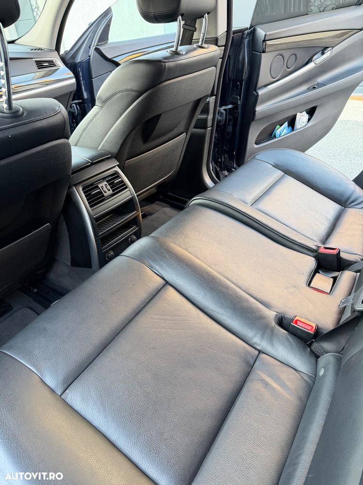 BMW Seria 5 530d xDrive - 15