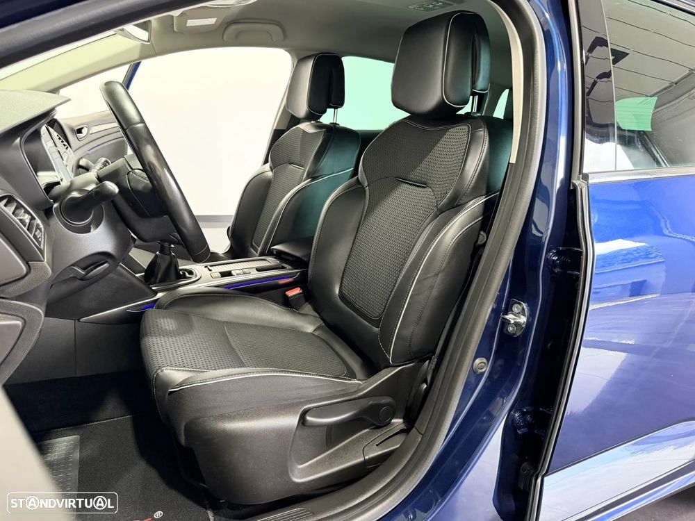 Renault Mégane Sport Tourer 1.5 Blue dCi Bose Edition - 6