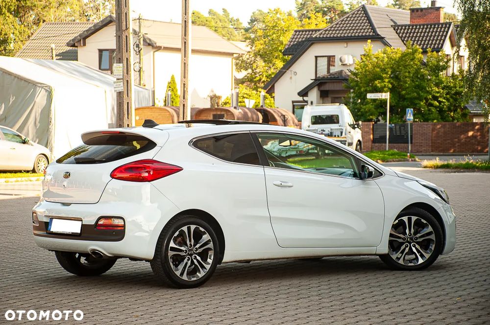Kia ProCeed 1.6 GDI DCT Spirit - 19