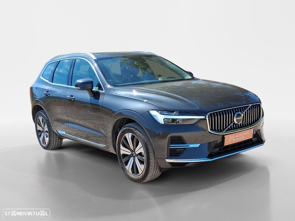 Volvo XC 60 2.0 T6 PHEV Core AWD — fotografia 7