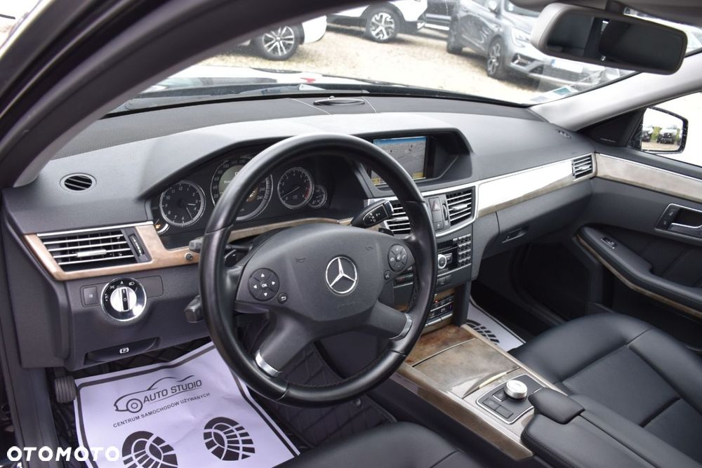 Mercedes-Benz Klasa E 350 4Matic Automatik Elegance BusinessEDITION - 13