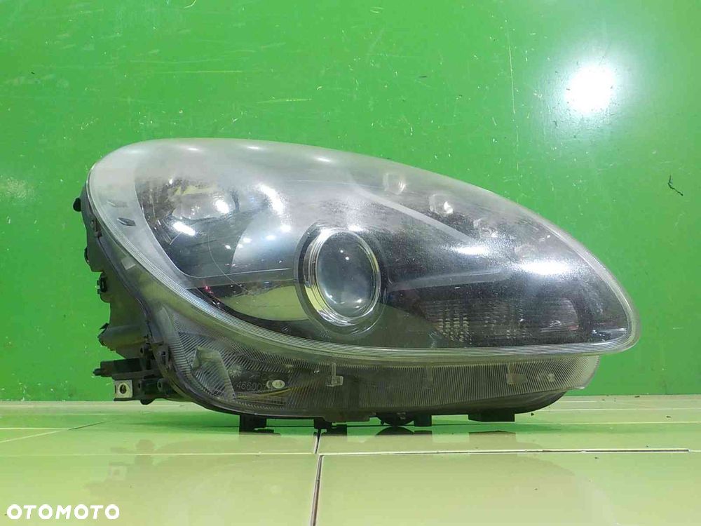 ALFA ROMEO GIULIETTA 1.4 TB 11r XENON lampa prawa przod - 2